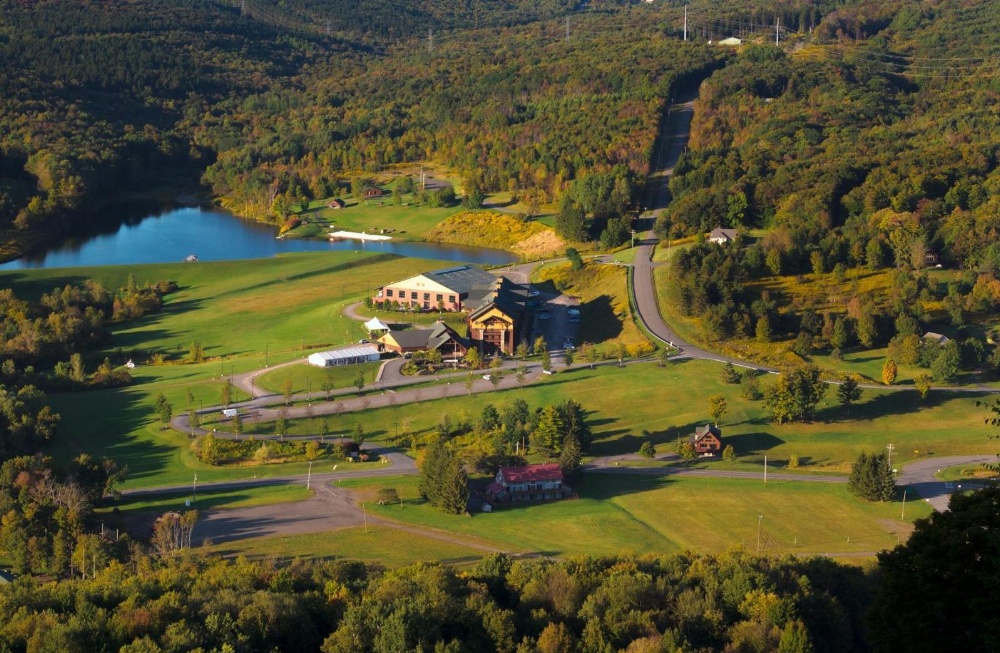 Hope Lake Lodge & Indoor Waterpark