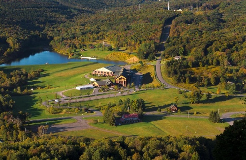 Hope Lake Lodge & Indoor Waterpark image 4